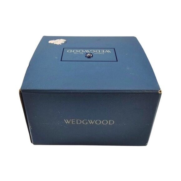 Wedgwood Twelve Days Of Christmas Porcelain Box "Four Collie Birds" W/Box-Flawed - Picture 12 of 13